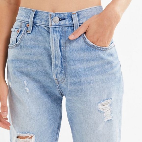 Levi’s 501 Slouch Bermuda Cutoff Shorts - Picture 8 of 9